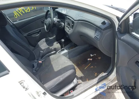 2011 Kia Rio Lx z USA, uszkodzony, nr VIN KNADH4A32B6923846